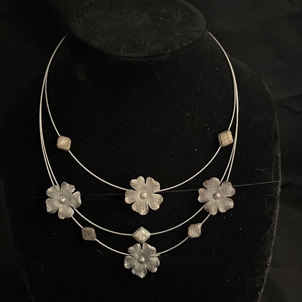 Amazing 16” corded flower Necklace